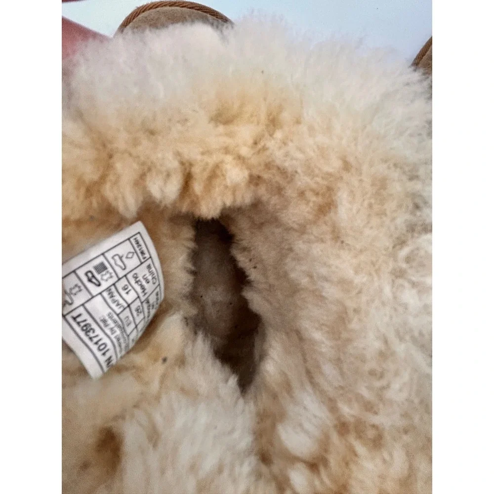 UGG kids bailey